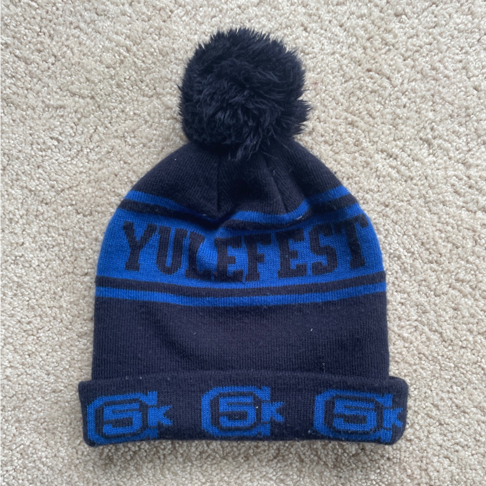 Yulefest Cambridge 5K Blue and Black Pom-Pom Beanie